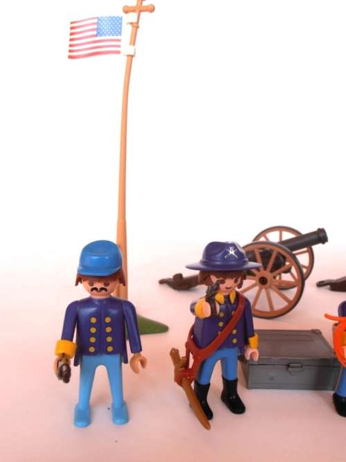 Vintage lot 1970's Playmobil US Army figures, soldiers and canons, Geobra