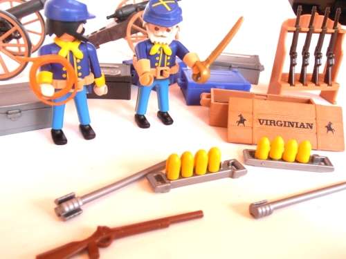 Vintage lot 1970's Playmobil US Army figures, soldiers and canons, Geobra