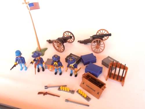 Vintage lot 1970's Playmobil US Army figures, soldiers and canons, Geobra