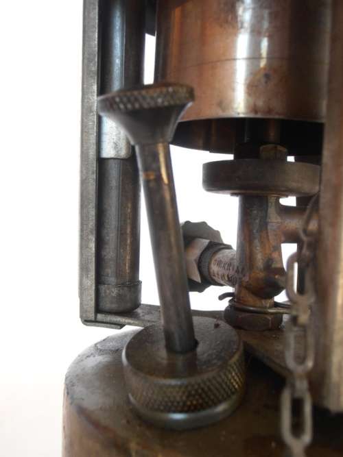 Coleman US 1945 military gasoline field stove, World War II