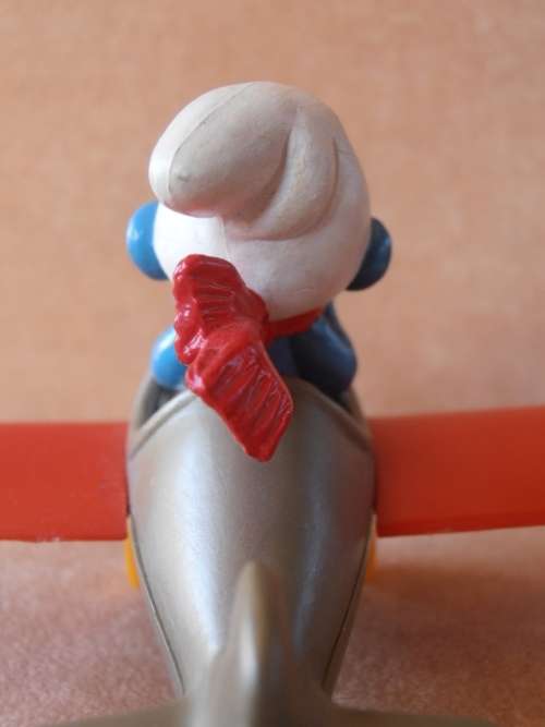 40222 Airplane **SUPER SMURF**, vintage Smurfs figure. Shipping will only be charged once!