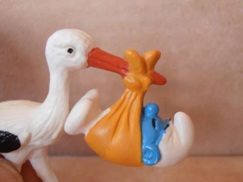 40248 Stork with Baby (Base missing) **SUPER SMURF**, vintage Smurfs figure.