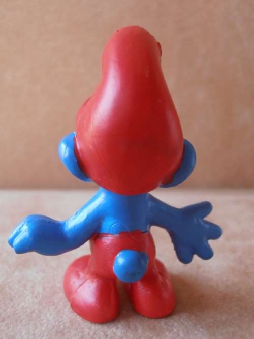 ***FAKE SMURFS*** 2x Normal Smurfs, very collectible, Knock-off Smurf figure.