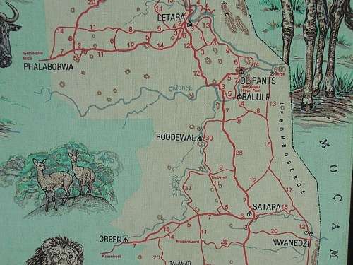 Kruger National Park Krugerwildtuin vintage cloth map, 1973, Hans Kumpf, large 87 cm x 45 cm