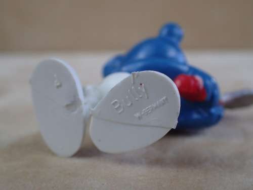 20087 Woodcutter Smurf, vintage Smurfs figure. Shipping will only be charged once!