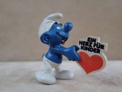 20125 Heart Smurf, vintage Smurfs figure. Shipping will only be charged once!