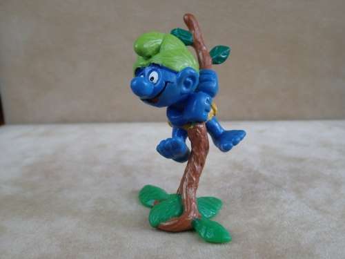 20230 Wild Smurf, vintage Smurfs figure. Shipping will only be charged once!