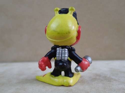 Vintage Bully Astrosniks figure 7. Shipping will only be charged once!