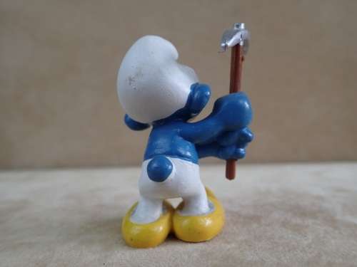 40213 Chaingang Smurf (incomplete), vintage Super Smurfs figure. Shipping will only be charged once!