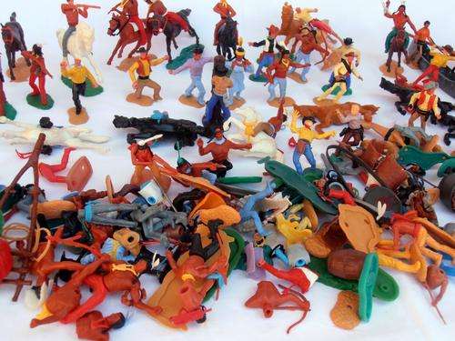 Vintage lot of plastic cowboys and indians, Timpo Toys, Elastolin,Plasty, 1970's, WENDYHOUSE-MANIA!