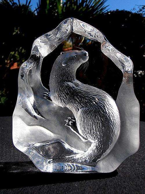 SEA OTTER by MATS JONASSON, glas sculpture, figure