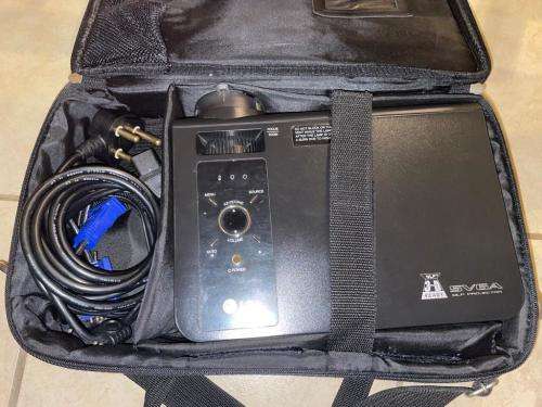 LG DLP Projector