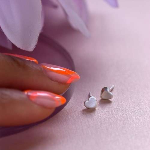925 Sterling Silver heart shaped studs