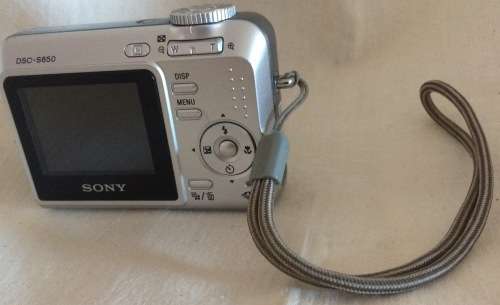 Sony DSC-S650 Digital Camera With Optical Zoom