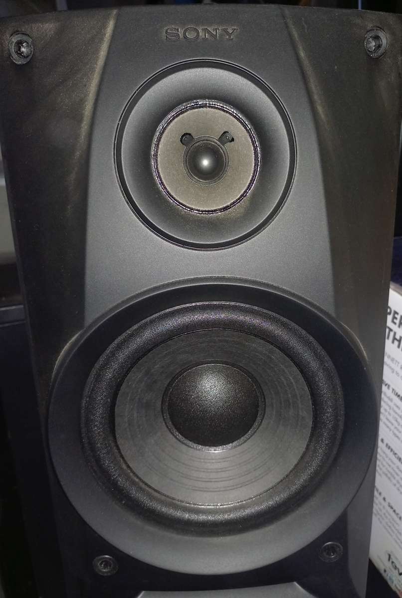 Sony Mini HiFi Model HCD-551