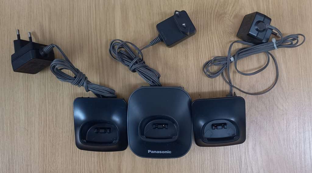 Panasonic Cordless Phone Set Of 3 Model KX-TG1613SAH With Base Station