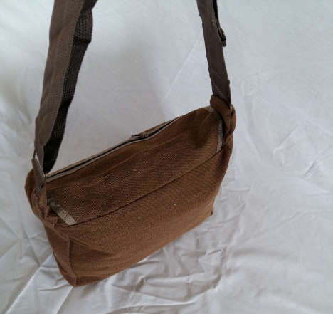 Brown) Canvas Shoulder Bag