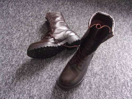 Parabat boots, size 10