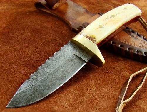 Handmade Damascus Steel Knife