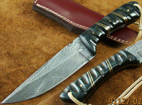 Hand Made Damascus Steel Knife