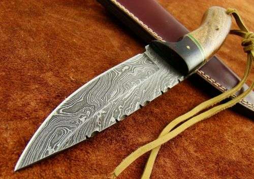 Handmade Damascus Steel Knife