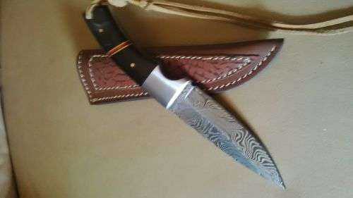 Hand Made Damascus Steel Knife