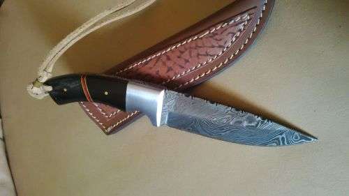Hand Made Damascus Steel Knife