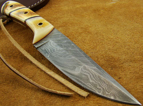 Hand Made Damascus Steel Knife