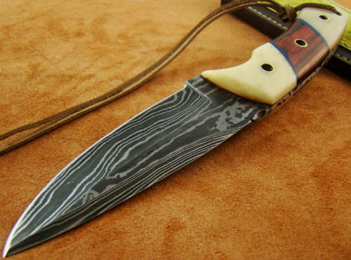 Hand Made Damascus Steel Knife