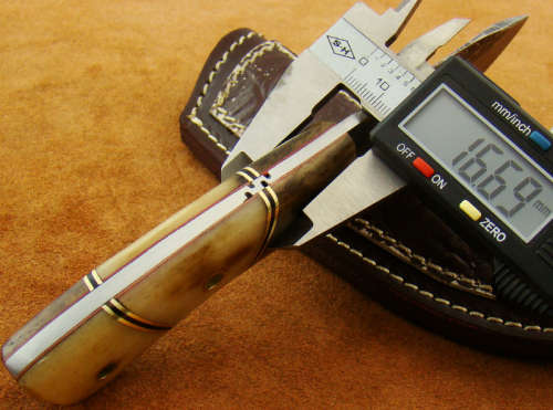 Hand Made Damascus Steel Skinning Knife