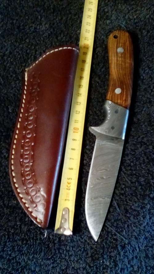 HAND MADE DAMASCUS STEEL KNIFE