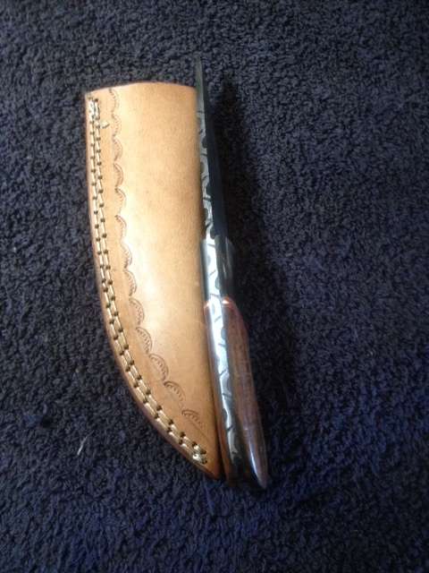 Hand Made Damascus Steel Knife
