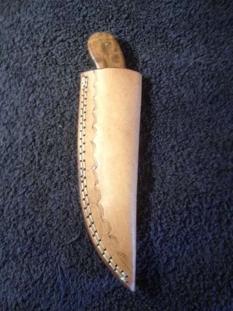 Hand Made Damascus Steel Knife