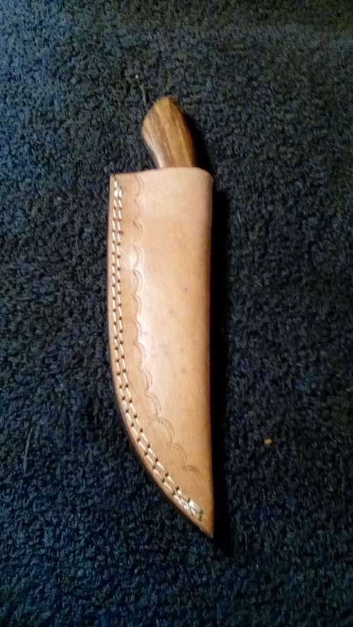 Hand Made Damascus Steel Knife