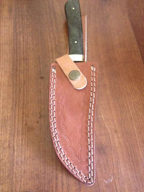 Handmade Damascus Steel Hunting Knife