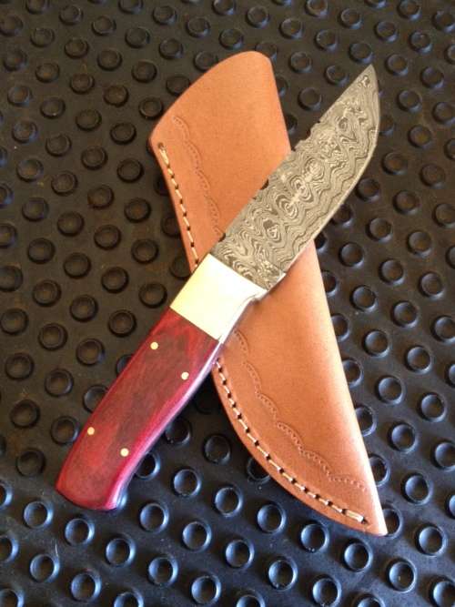Handmade Damascus Steel Hunting Knife