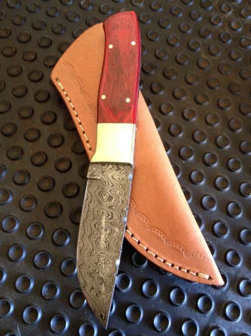 Handmade Damascus Steel Hunting Knife
