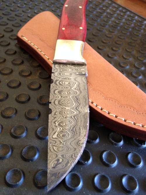 Handmade Damascus Steel Hunting Knife