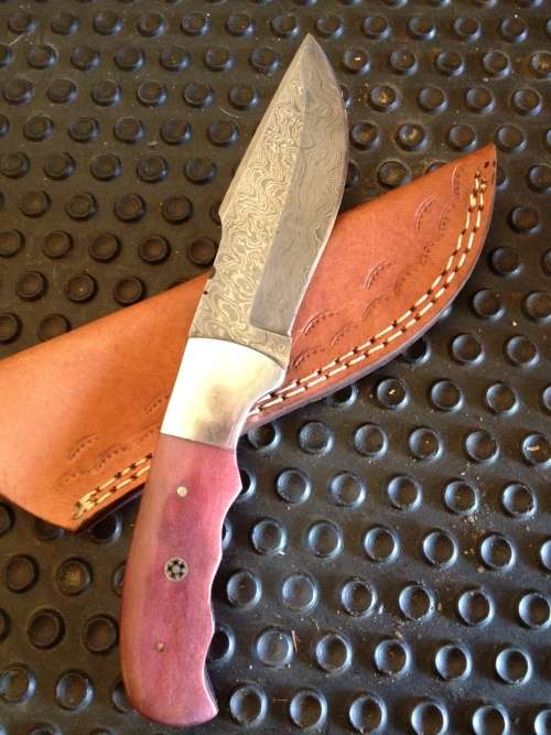 HANDMADE DAMASCUS STEEL HUNTING KNIFE !!!