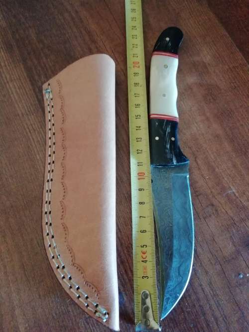 HANDMADE DAMASCUS STEEL HUNTING KNIFE !!!