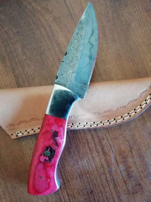 HANDMADE DAMASCUS STEEL HUNTING KNIFE !!!