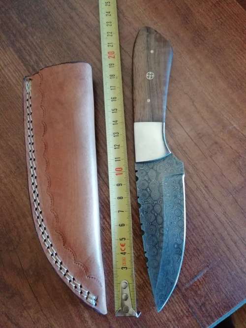 HANDMADE DAMASCUS STEEL HUNTING KNIFE !!!