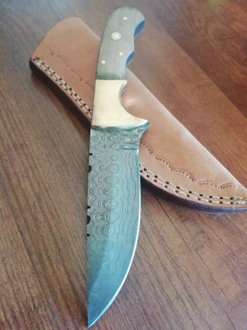 HANDMADE DAMASCUS STEEL HUNTING KNIFE !!!