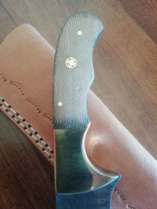 HANDMADE DAMASCUS STEEL HUNTING KNIFE !!!