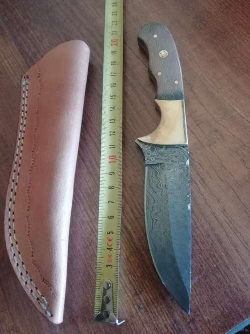 HANDMADE DAMASCUS STEEL HUNTING KNIFE !!!