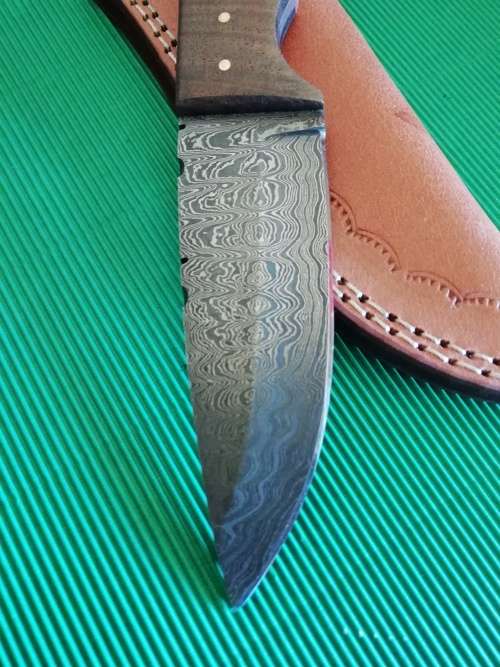 HANDMADE DAMASCUS STEEL HUNTING KNIFE !!!