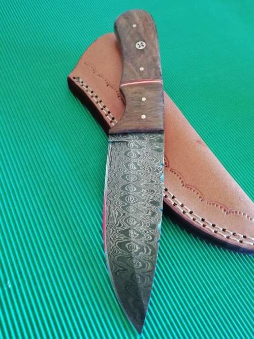HANDMADE DAMASCUS STEEL HUNTING KNIFE !!!