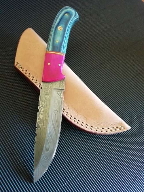 HANDMADE DAMASCUS STEEL HUNTING KNIFE !!!