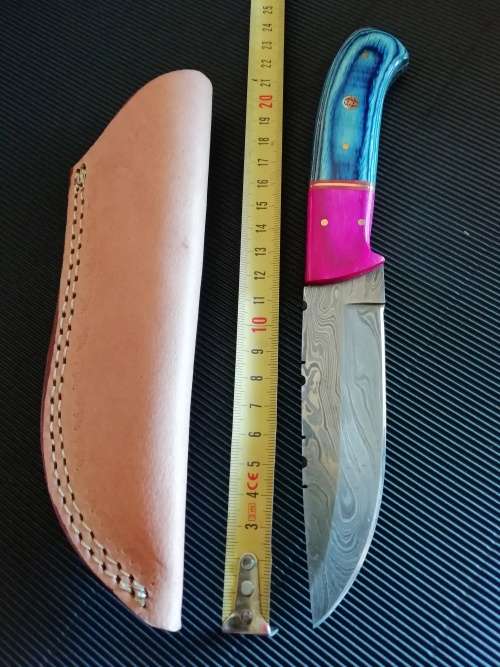 HANDMADE DAMASCUS STEEL HUNTING KNIFE !!!