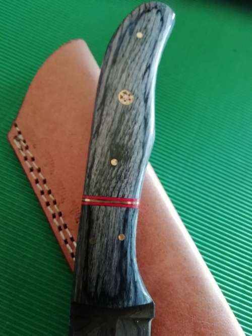 HANDMADE DAMASCUS STEEL HUNTING KNIFE !!!